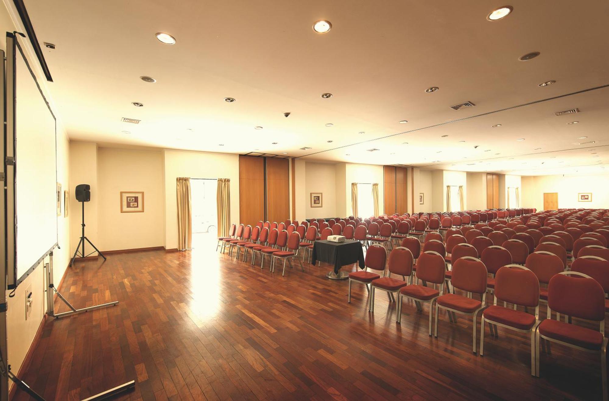 Vila Gale Opera Lisbon Exterior photo